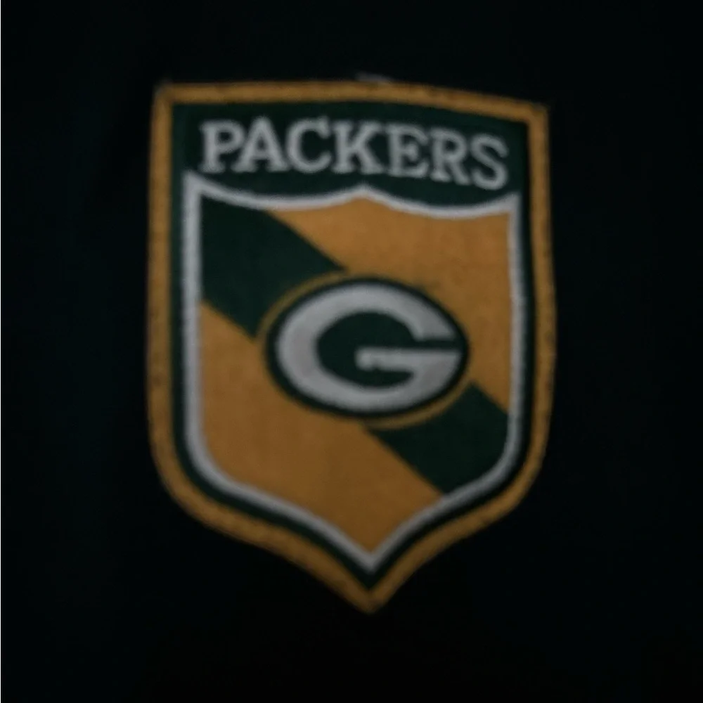 Packers sweater/cardigan, Grace Elements Large, deep green , yellow emblem.
